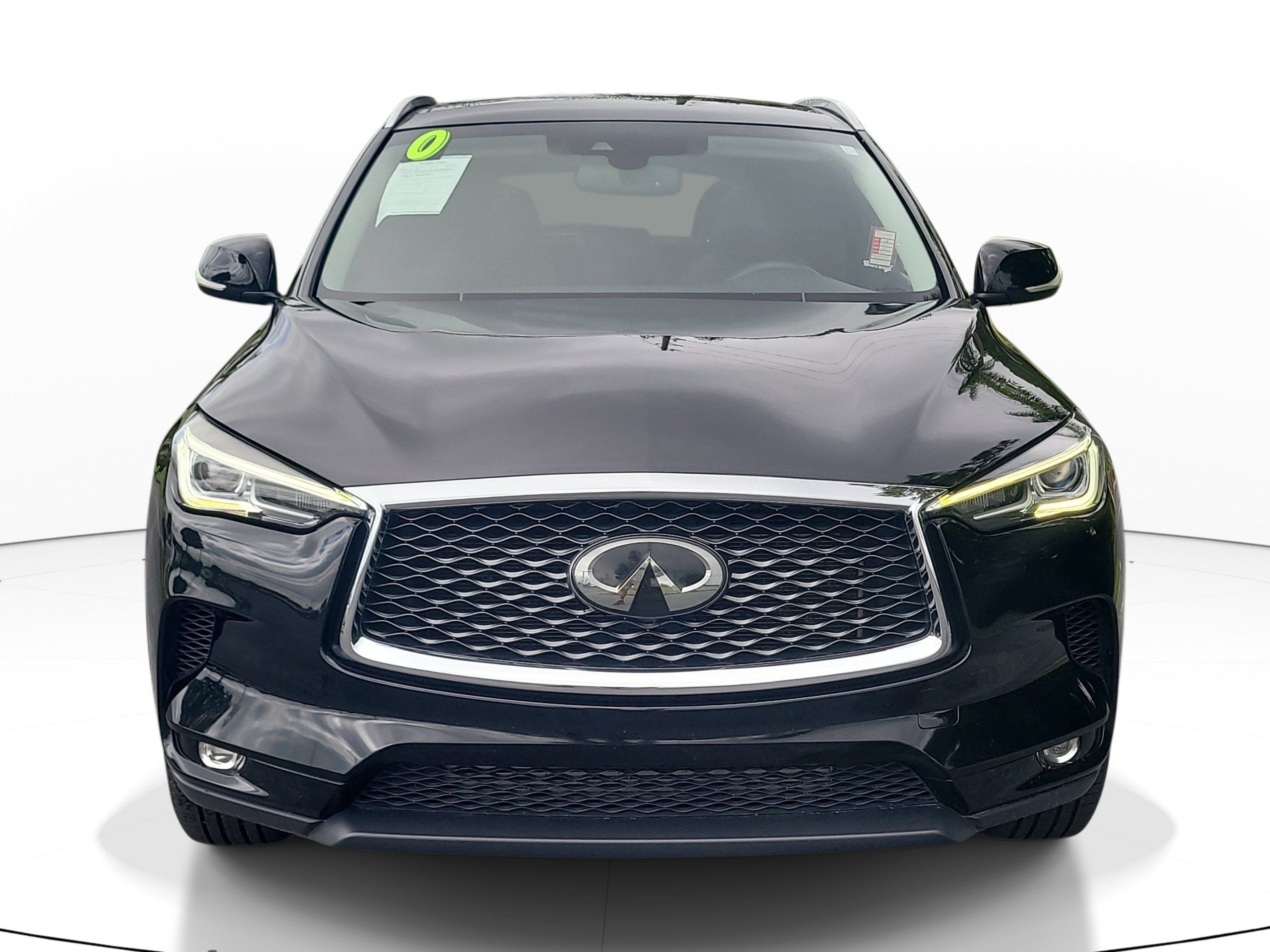 Used 2020 INFINITI QX50 Luxe w/ Navigation Package FWD image 2