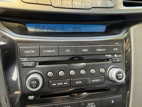 Used 2011 Honda Odyssey Touring Elite image 35