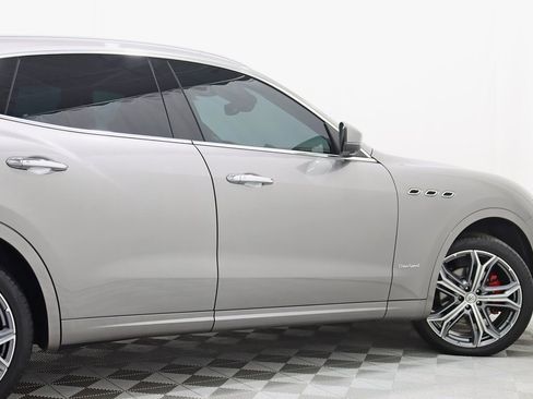 Used 2020 Maserati Levante GranSport image 10
