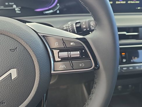 New 2026 Kia Seltos S FWD image 31