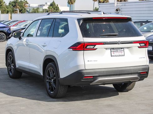 New 2026 Toyota Grand Highlander Limited image 7