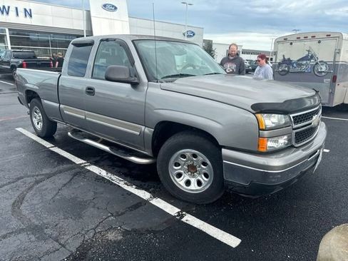 Used 2006 Chevrolet Silverado 1500 LT w/ Light Duty Power Package RWD image 2