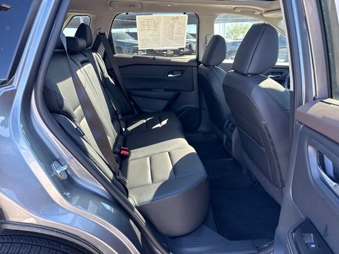 Used 2023 Nissan Rogue SV w/ SV Premium B Package AWD/4WD image 28