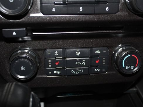 Used 2018 Ford F150 XLT w/ Equipment Group 302A Luxury AWD/4WD image 24