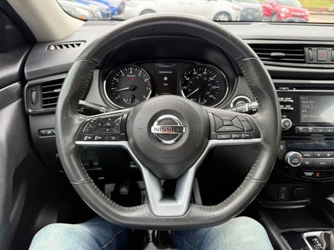 Used 2017 Nissan Rogue SV w/ Midnight Edition Package AWD/4WD image 29