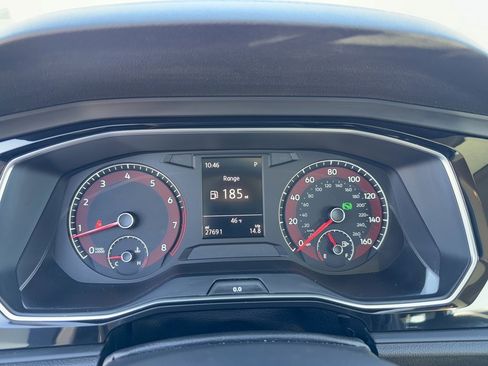 Used 2021 Volkswagen Jetta SE image 17