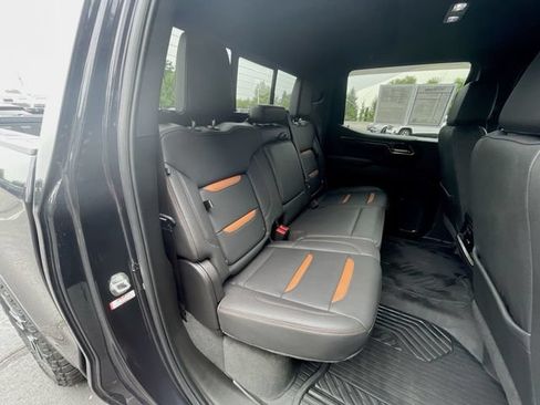 Used 2024 GMC Sierra 1500 AT4 w/ Technology Package AWD/4WD image 28