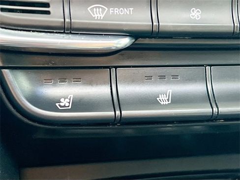 Used 2020 Hyundai Santa Fe Limited w/ Cargo Package image 21