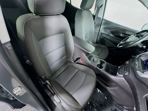 Used 2024 GMC Terrain SLE FWD image 25