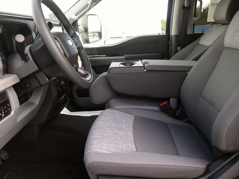 New 2026 Ford F350 XLT w/ XLT Premium Package image 17