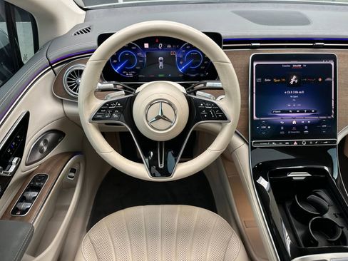 Used 2023 Mercedes-Benz EQS 450+ Sedan image 16