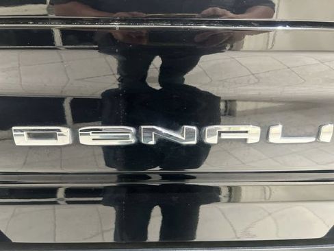 Used 2020 GMC Sierra 3500 Denali w/ Denali Ultimate Package AWD/4WD image 29