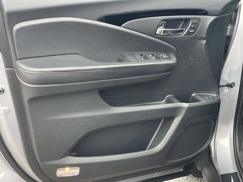 Used 2019 Honda Passport Touring image 12