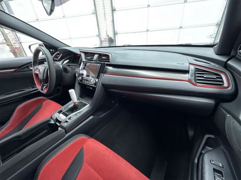 Used 2020 Honda Civic Type R image 16