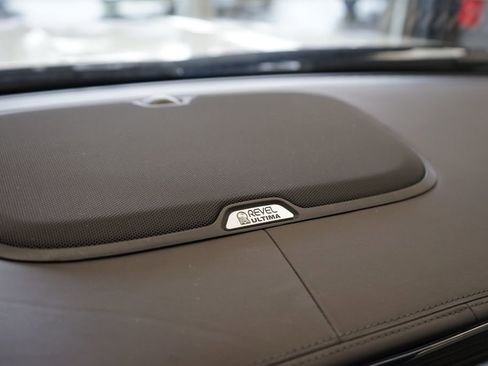 Used 2020 Lincoln Navigator Black Label w/ Cargo Convenience Package image 39