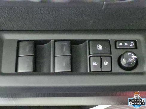Used 2024 Toyota Tundra Platinum AWD/4WD image 16