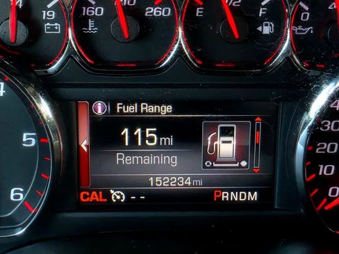 Used 2016 GMC Yukon SLT w/ Open Road Package AWD/4WD image 35