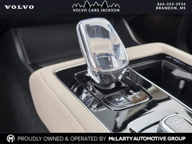 New 2026 Volvo XC90 B5 Ultra w/ Protection Package Premier AWD/4WD image 23