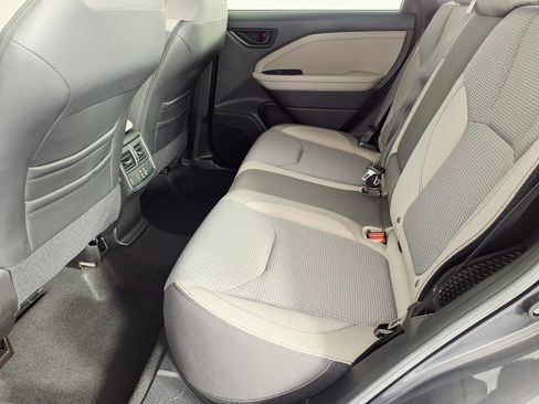 Used 2025 Subaru Forester Premium image 10