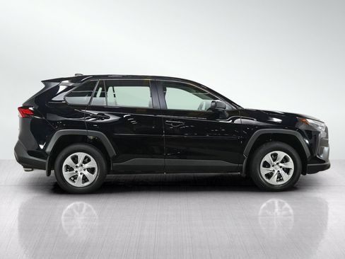 Used 2023 Toyota RAV4 LE FWD image 6