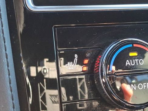 Certified 2024 Nissan Armada SL w/ Midnight Edition Package image 25