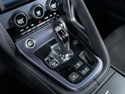 Used 2018 Jaguar F-TYPE Coupe RWD image 62