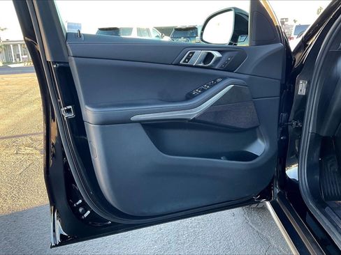 Used 2022 BMW X5 xDrive40i w/ Premium Package image 20