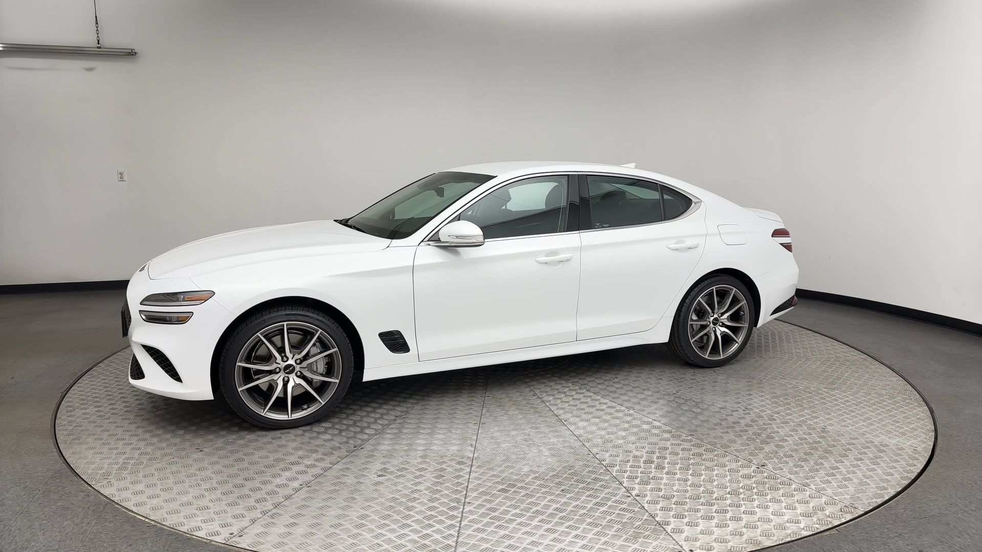 Certified 2026 Genesis G70 2.5T AWD/4WD image 6