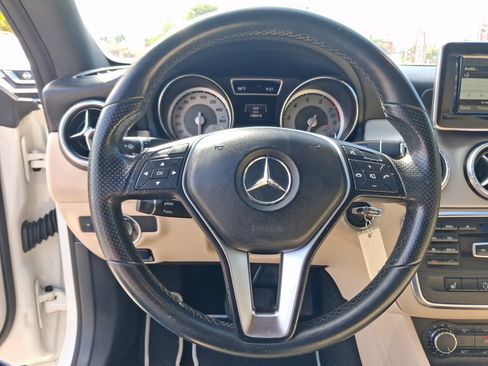 Used 2014 Mercedes-Benz CLA 250 image 14