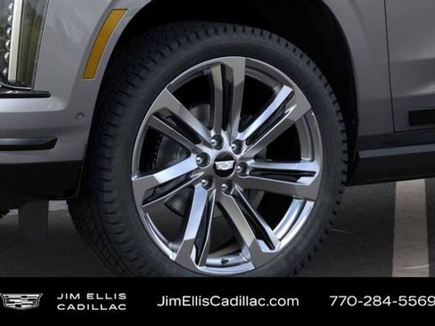 New 2026 Cadillac Escalade ESV Platinum Sport w/ LPO, Floor Liner Package image 9