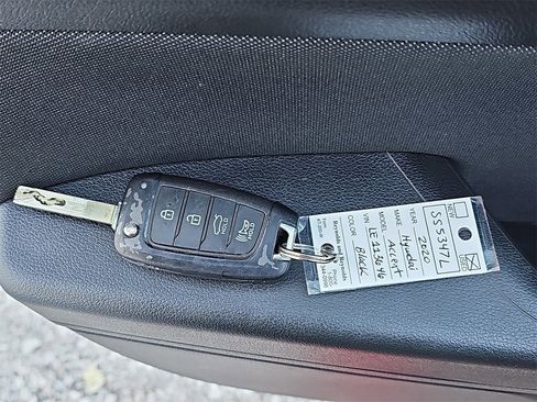 Used 2020 Hyundai Accent SE image 33