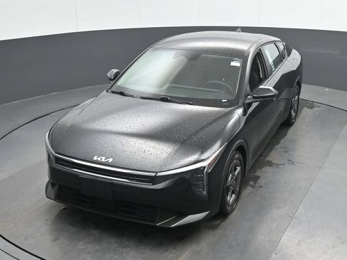 Used 2025 Kia K4 FWD image 31
