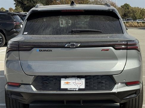 New 2026 Chevrolet Equinox EV RS image 5
