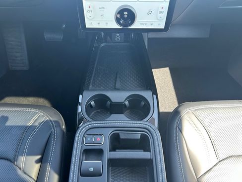 Used 2025 Ford Mustang Mach-E Premium AWD/4WD image 4