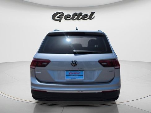 Used 2024 Volkswagen Tiguan SE AWD/4WD image 6