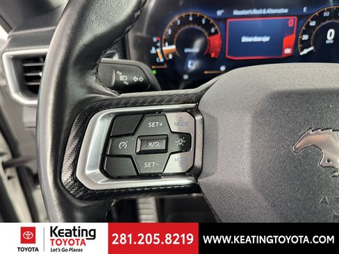 Used 2025 Ford Mustang Premium RWD image 23