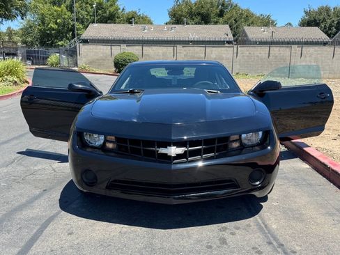 Used 2013 Chevrolet Camaro LS RWD image 9