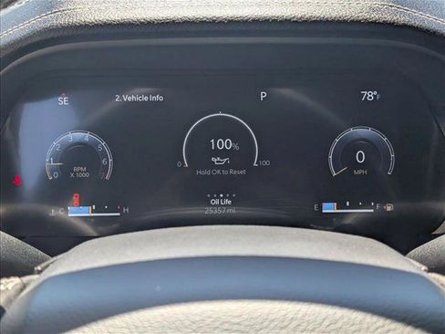 Used 2023 Jeep Grand Cherokee Limited RWD image 11