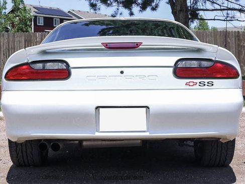 Used 1996 Chevrolet Camaro Z28 RWD image 7