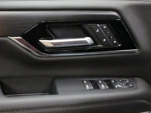 New 2026 GMC Yukon XL Denali image 18