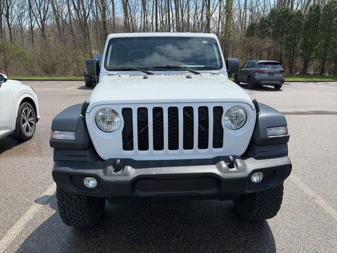 Used 2020 Jeep Gladiator Sport w/ Trailer Tow Package image 2