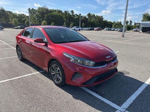 Used 2023 Kia Forte LXS FWD image 1