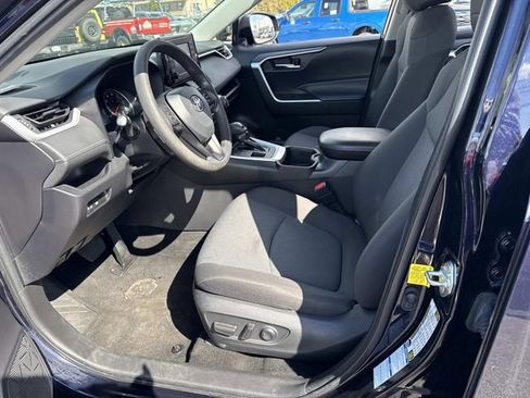 Used 2022 Toyota RAV4 XLE image 24