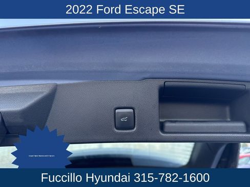 Used 2022 Ford Escape SE w/ Convenience Package image 10