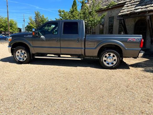 Used 2016 Ford F250 Lariat w/ Lariat Ultimate Package image 5