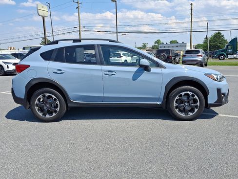 Used 2021 Subaru Crosstrek 2.0i Premium w/ Moonroof Package AWD/4WD image 7