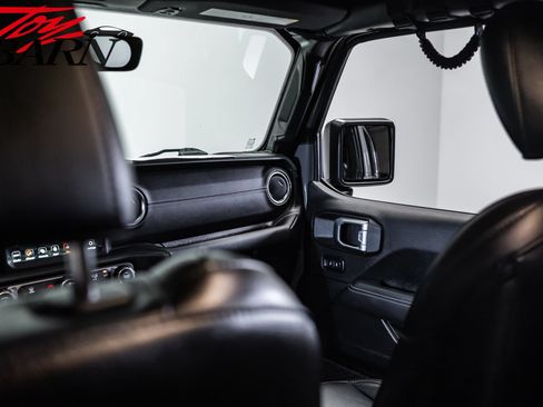 Used 2023 Jeep Wrangler Unlimited Sahara AWD/4WD image 38