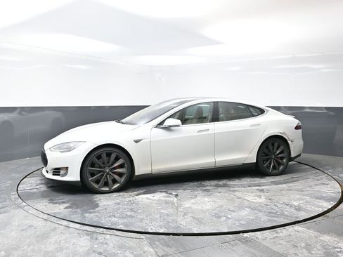 Used 2015 Tesla Model S P85D image 8