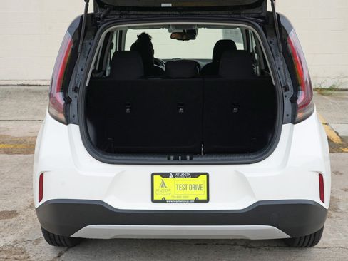 Used 2025 Kia Soul S FWD image 9