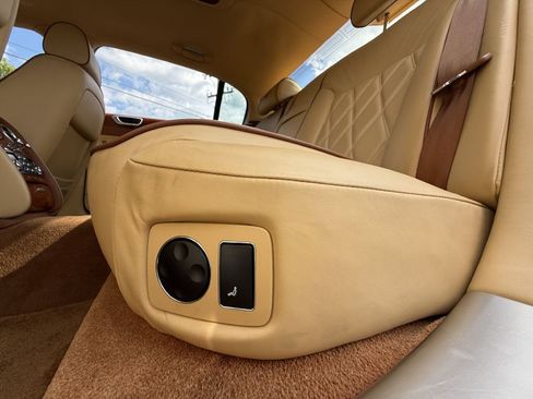 Used 2011 Bentley Flying Spur Flying Spur Speed image 39